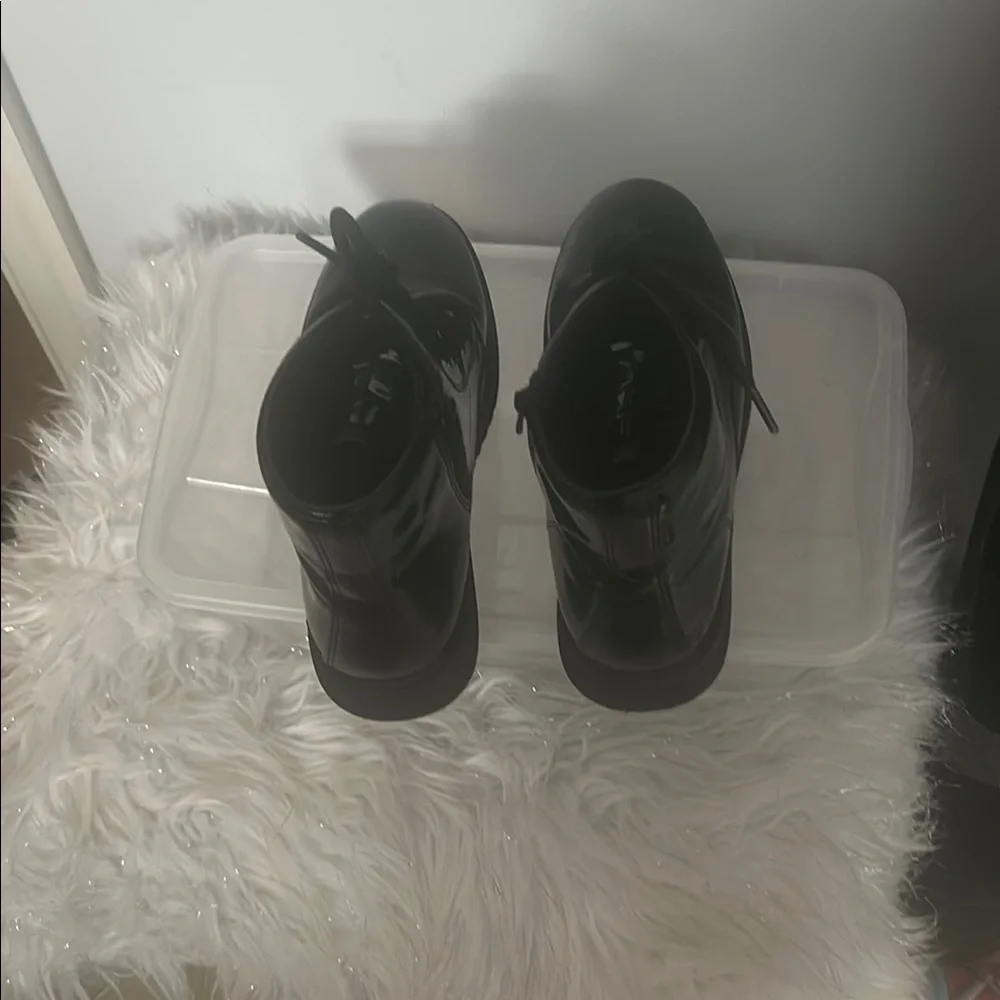The Children's Place Black Boots Sleek and Stylish